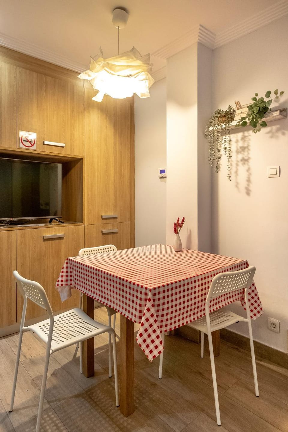 TV and multimedia, Dining area