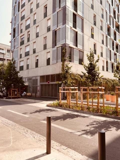 Property building, Parking