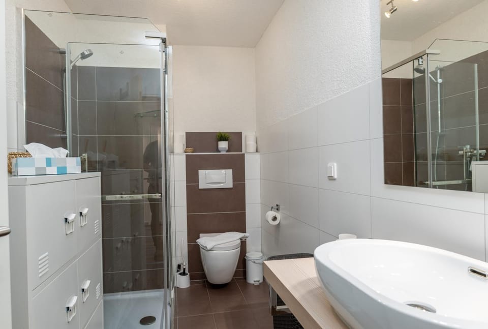 Shower, Toilet, Bathroom