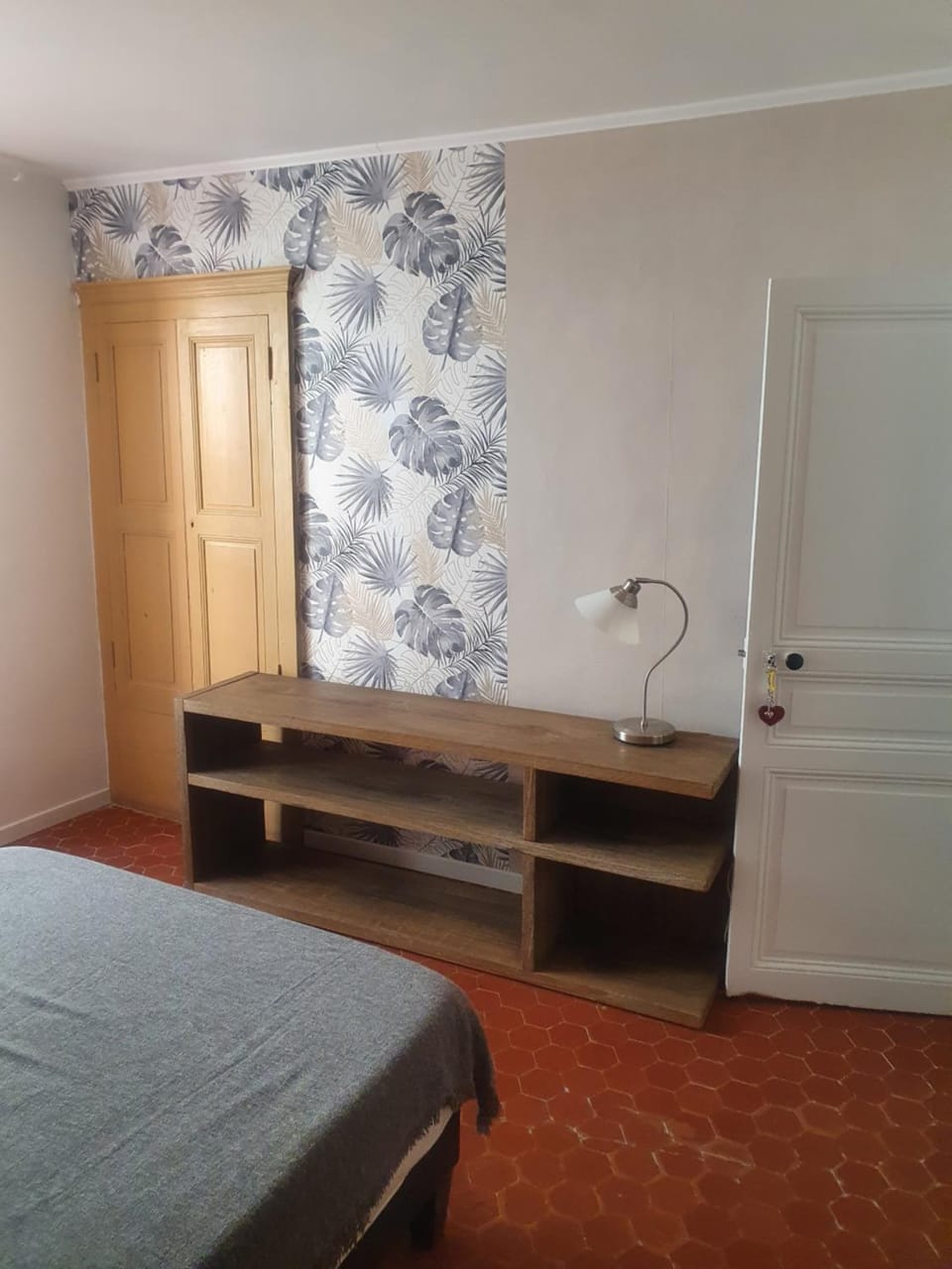 Baieta Chambre rouge Bed and Breakfast in Provence-Alpes-Côte d'Azur