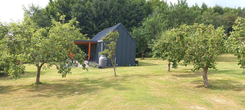 Property building, Natural landscape, Garden, Garden view