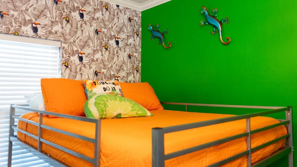 Bed, Bedroom