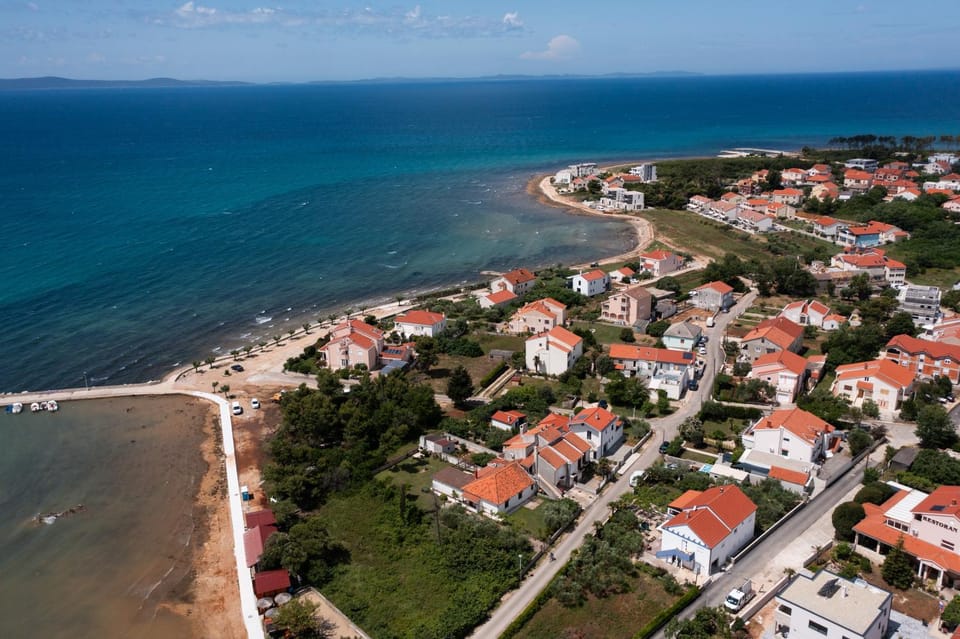 Nearby landmark, Neighbourhood, Natural landscape, Beach
