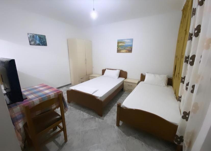 City Center Guest House Bed and Breakfast in Sarandë