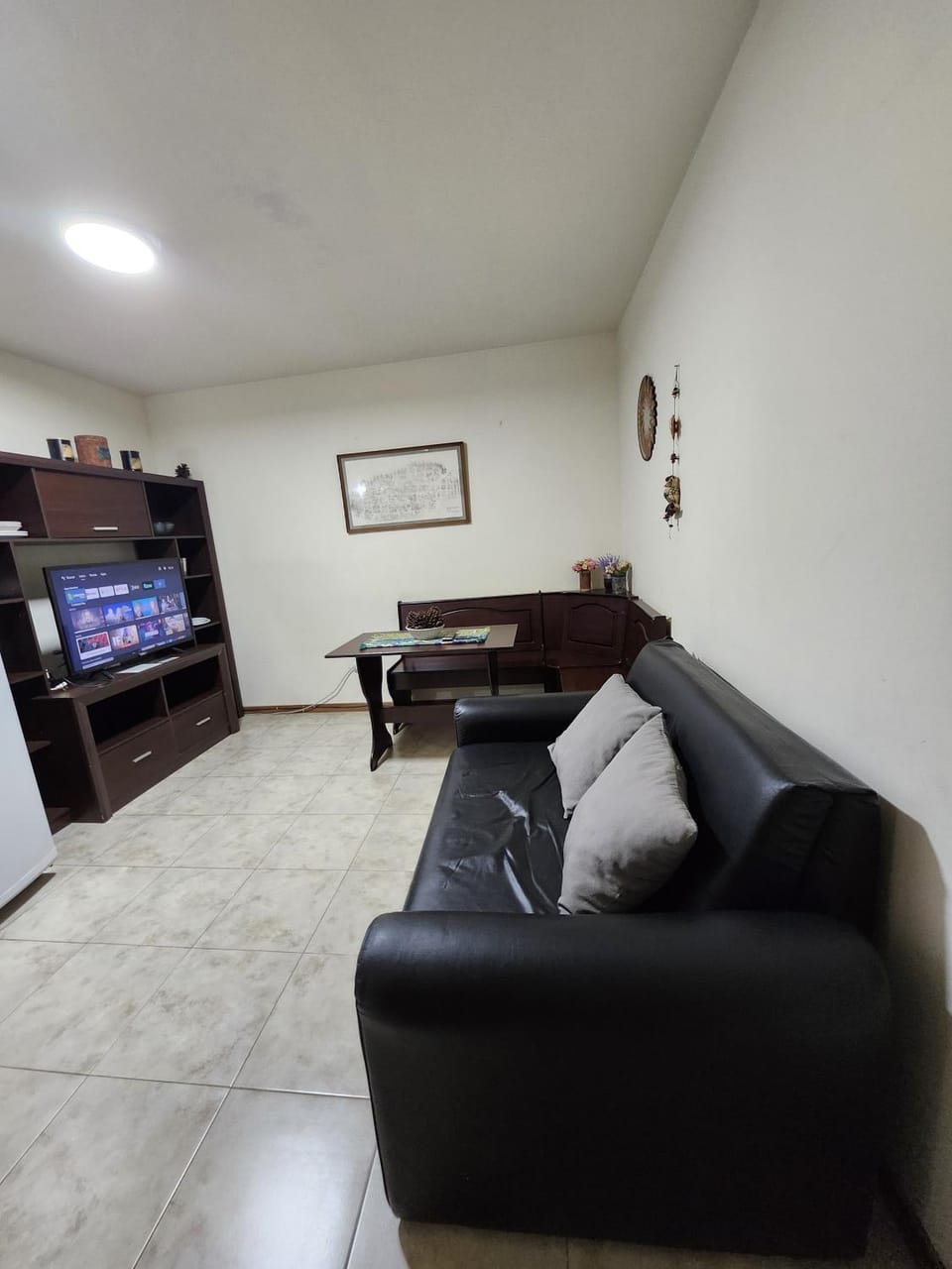 Communal lounge/ TV room, TV and multimedia, Living room, Seating area