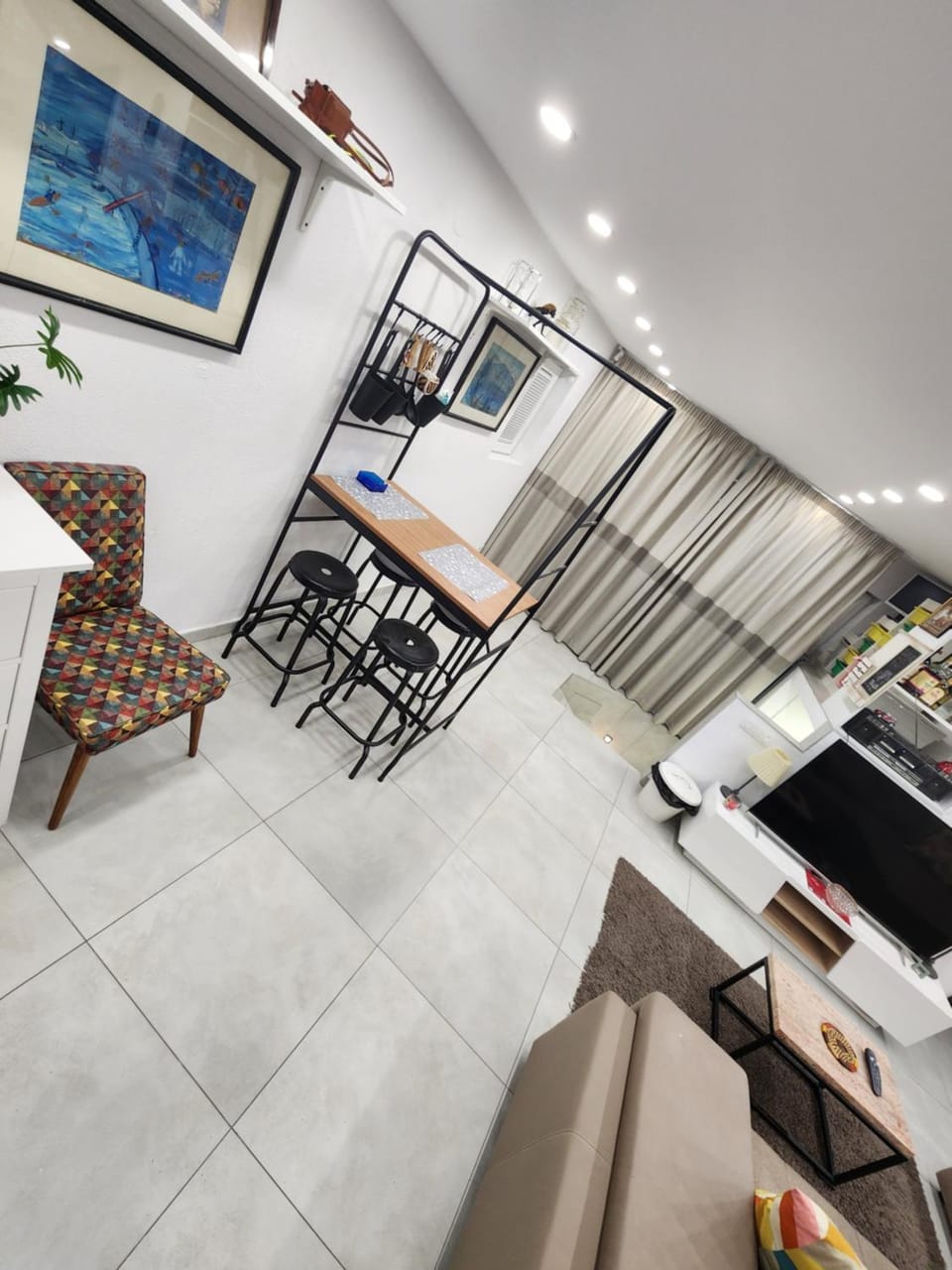TV and multimedia, Living room, Dining area