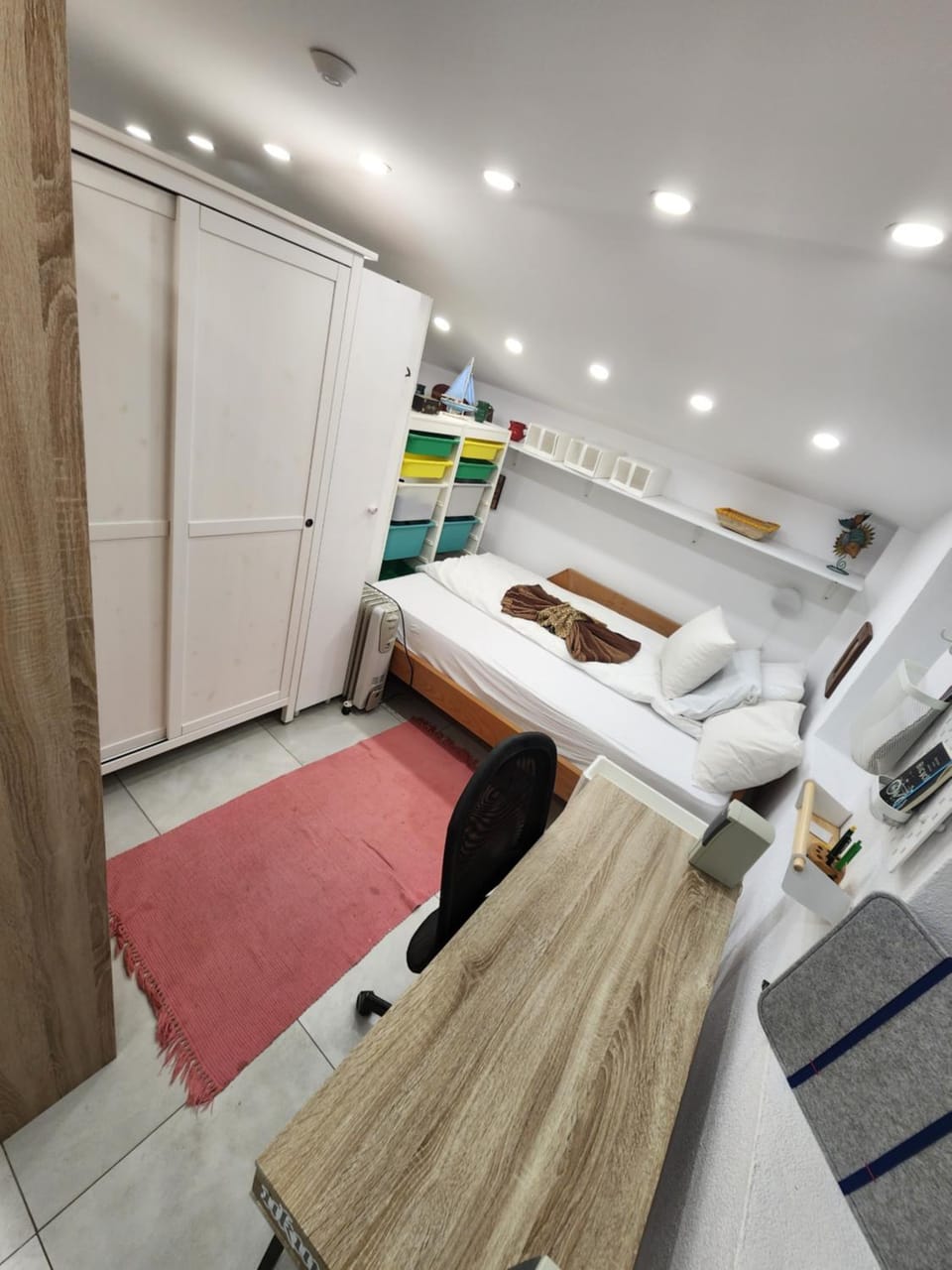 Bed, Bedroom, wardrobe