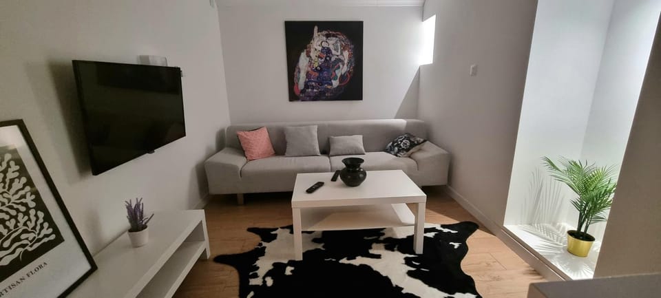 TV and multimedia, Seating area