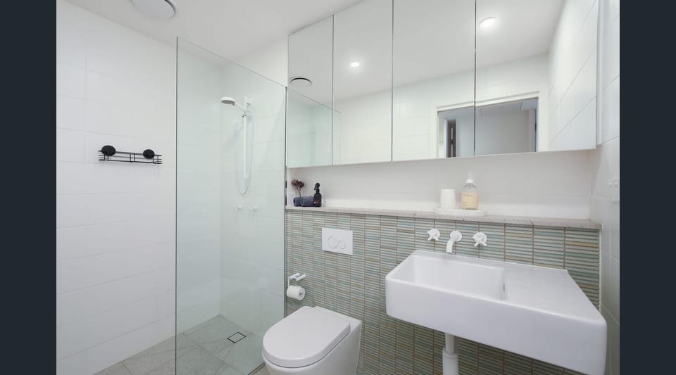 Shower, Bathroom