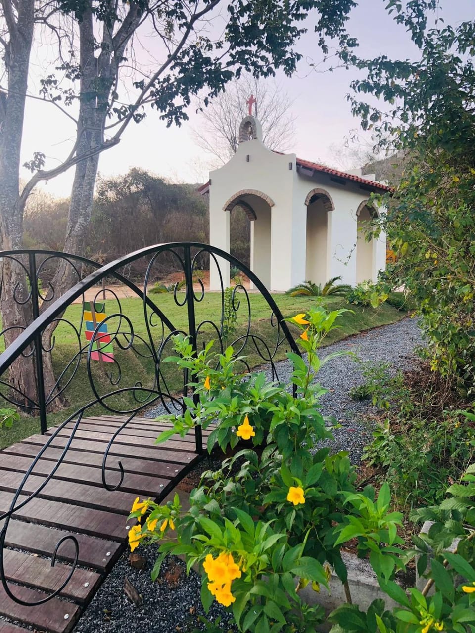 Day, Place of worship, Garden, Garden view