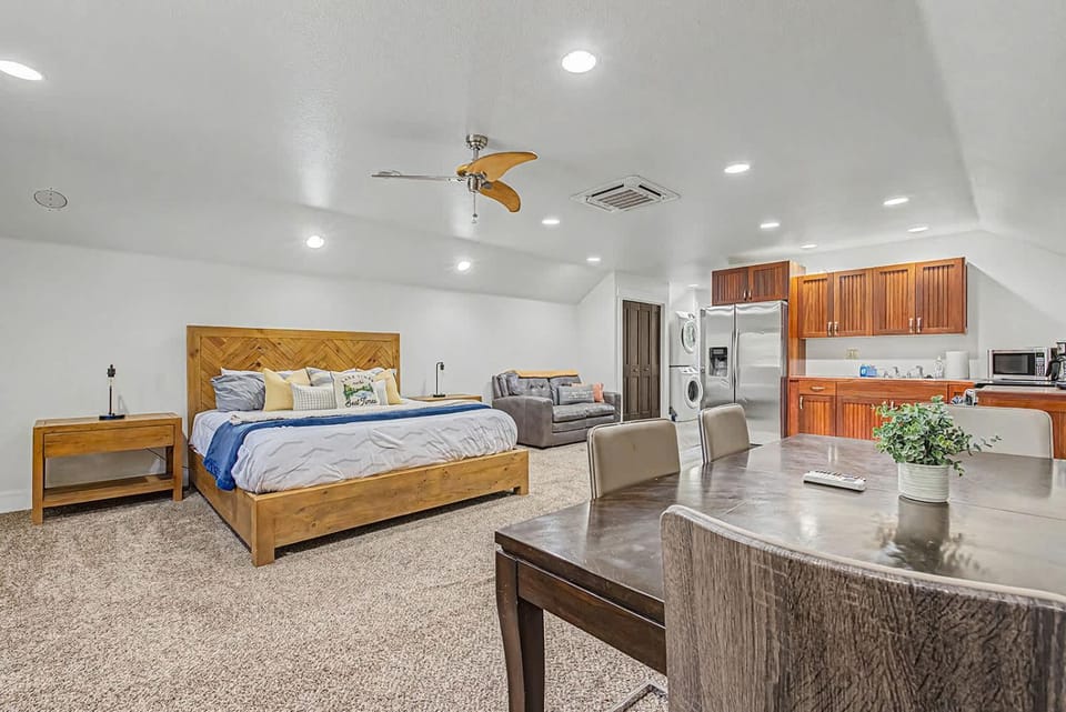 Cozy Private McCall Downtown Remodeled Studio House in McCall