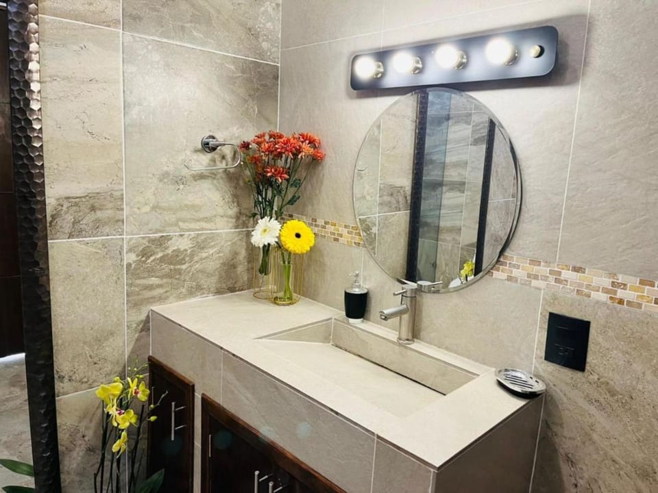 Hostal Gautamas Guest rooms, hostal para viajeros,backpackers hostel Bed and Breakfast in State of Morelos