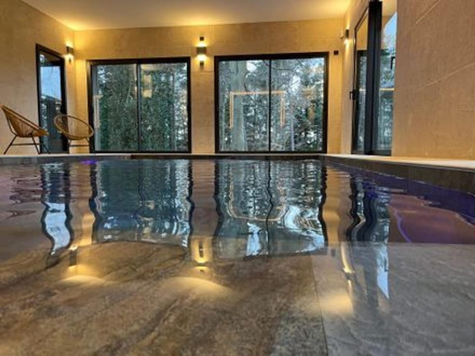 Luxe et confort au bord du golf - 8 pers, spa privé, piscine, salle de sport, nombreuses activités - FR-1-582-380 House in Provence