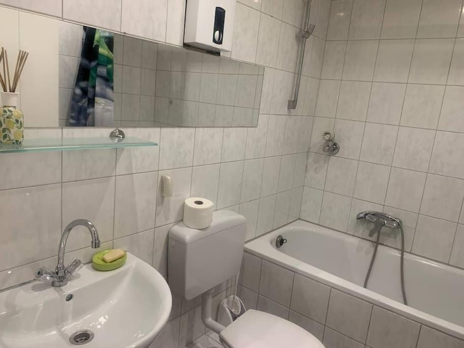 3 Zimmer Mietwohnung nähe HBF Apartment in Essen