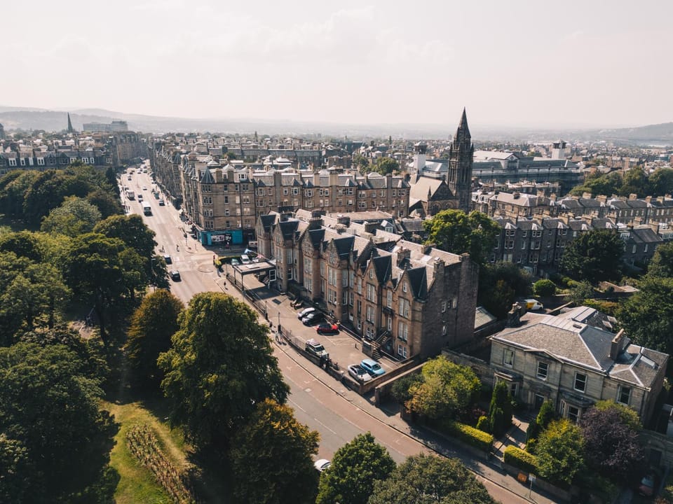 Property building, Location