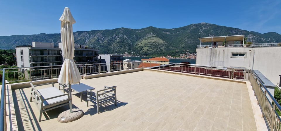 Aksioma Kotor Apartment in Dobrota