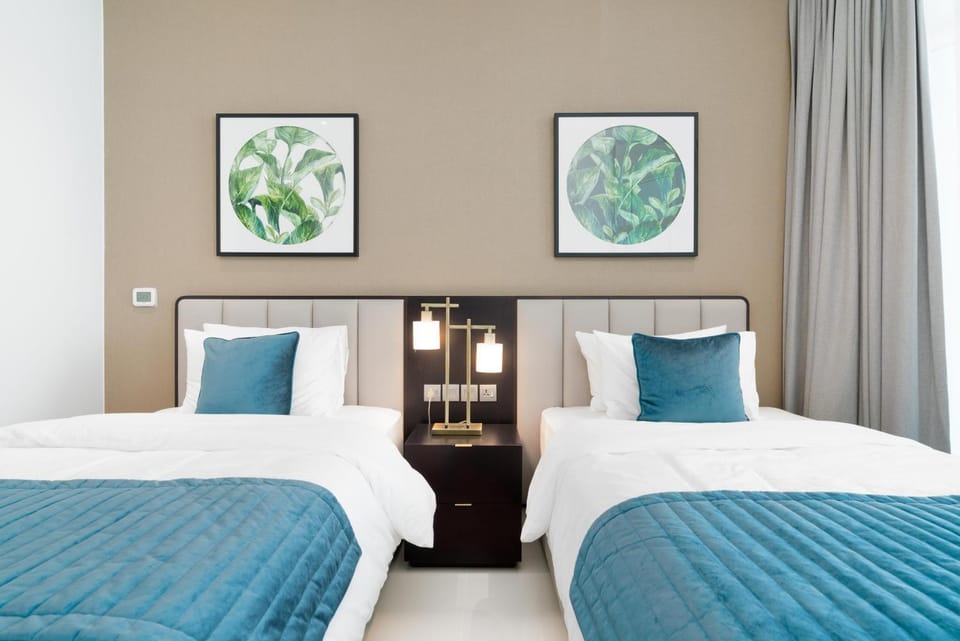 Bed, Photo of the whole room, Decorative detail, Bedroom