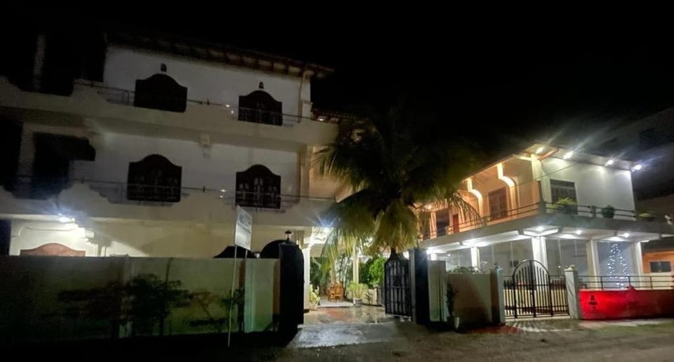 Athena Guest House Bed and Breakfast in Sri Lanka