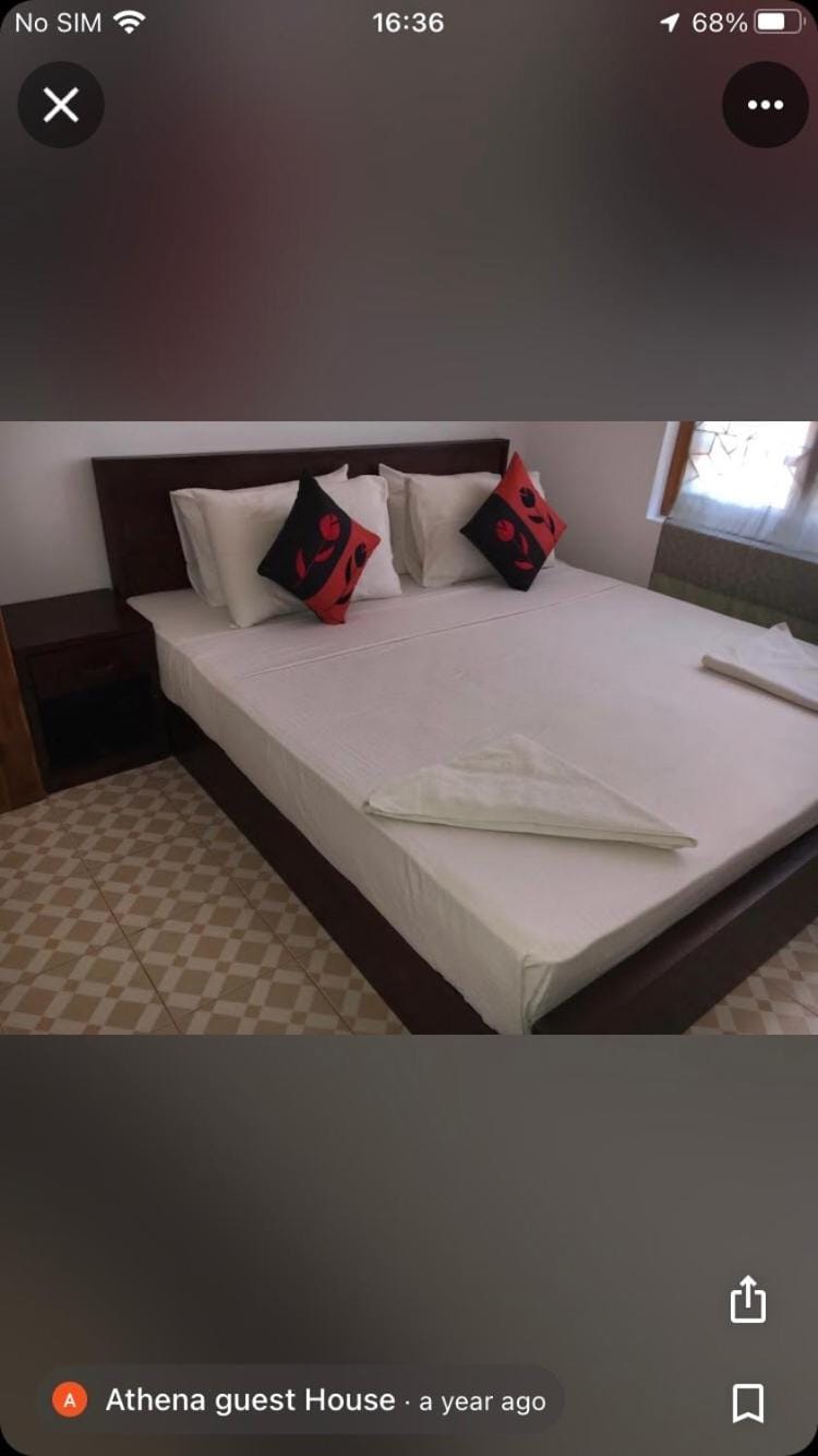 Athena Guest House Bed and Breakfast in Sri Lanka