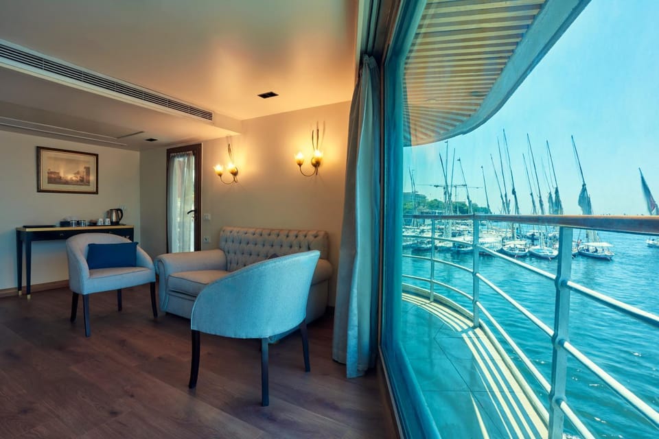 Seating area