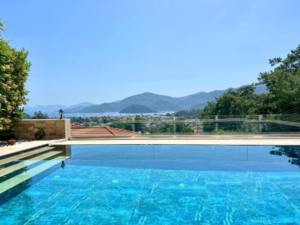 Natural landscape, Mountain view, Sea view, Swimming pool, Swimming pool