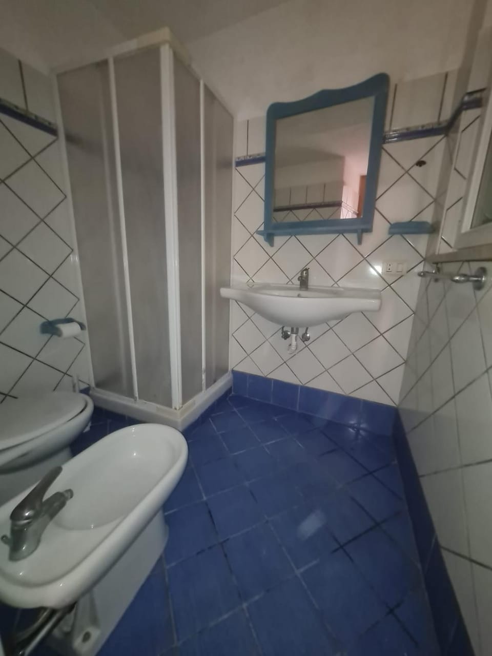 Shower, Toilet, Bathroom, bidet