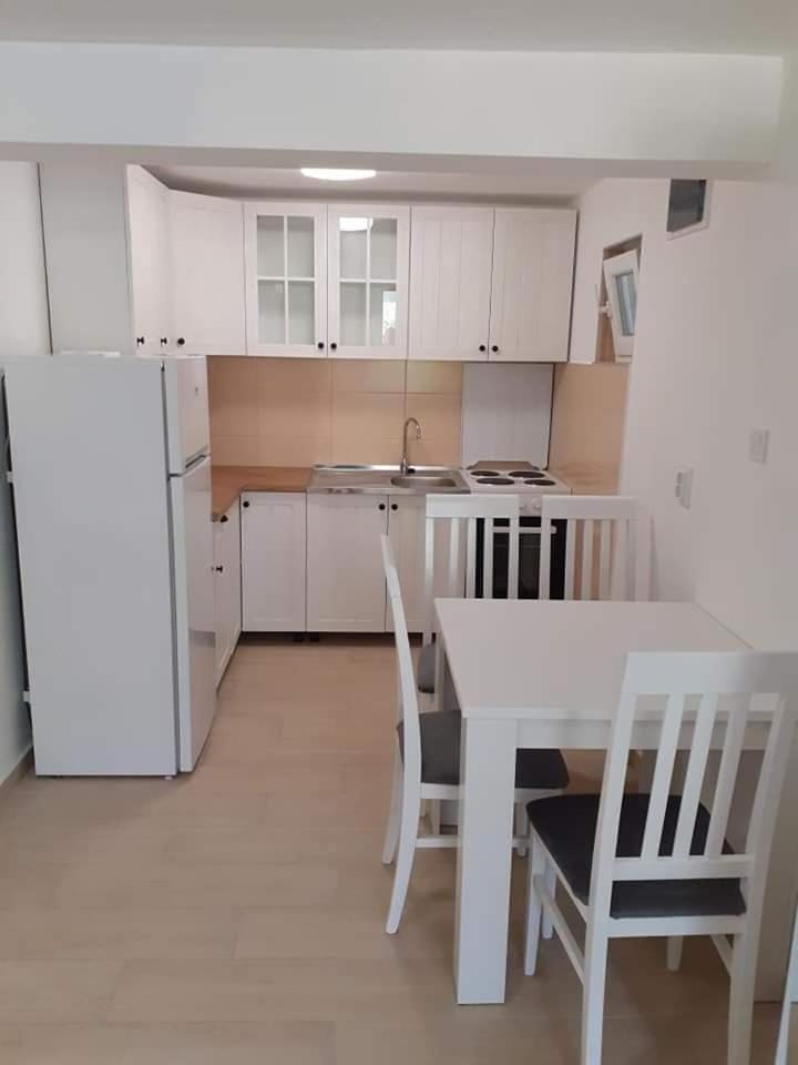 Apartmani Roki Apartment in Kotor Municipality
