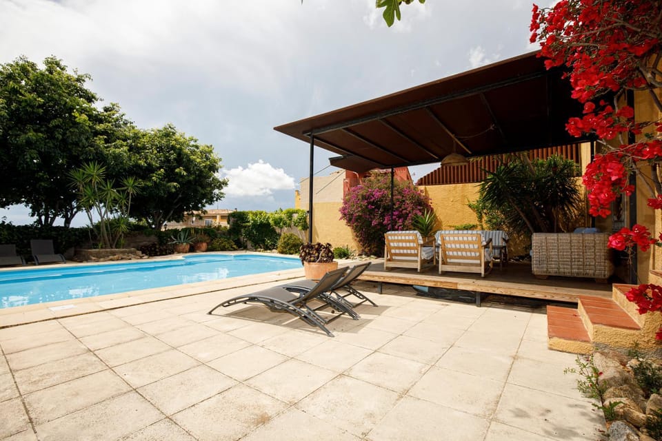 Day, Garden, Garden view, Pool view, Swimming pool, sunbed