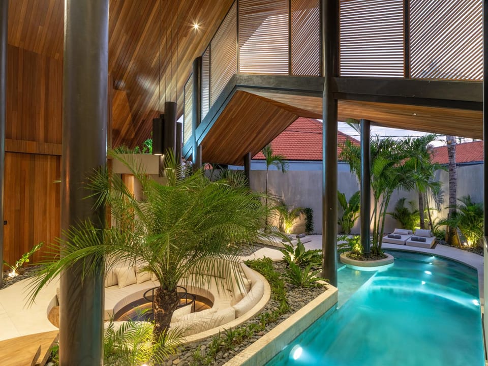 Living room, Swimming pool