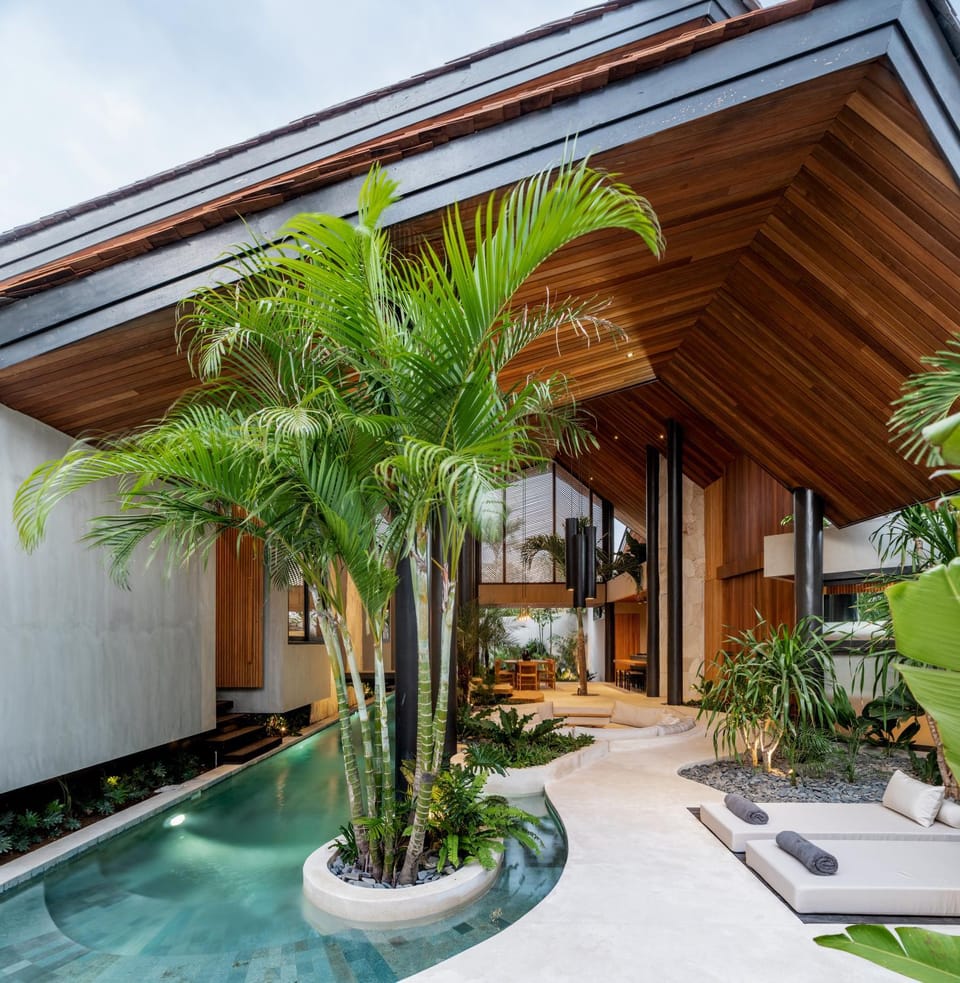 Pool view, Pool view