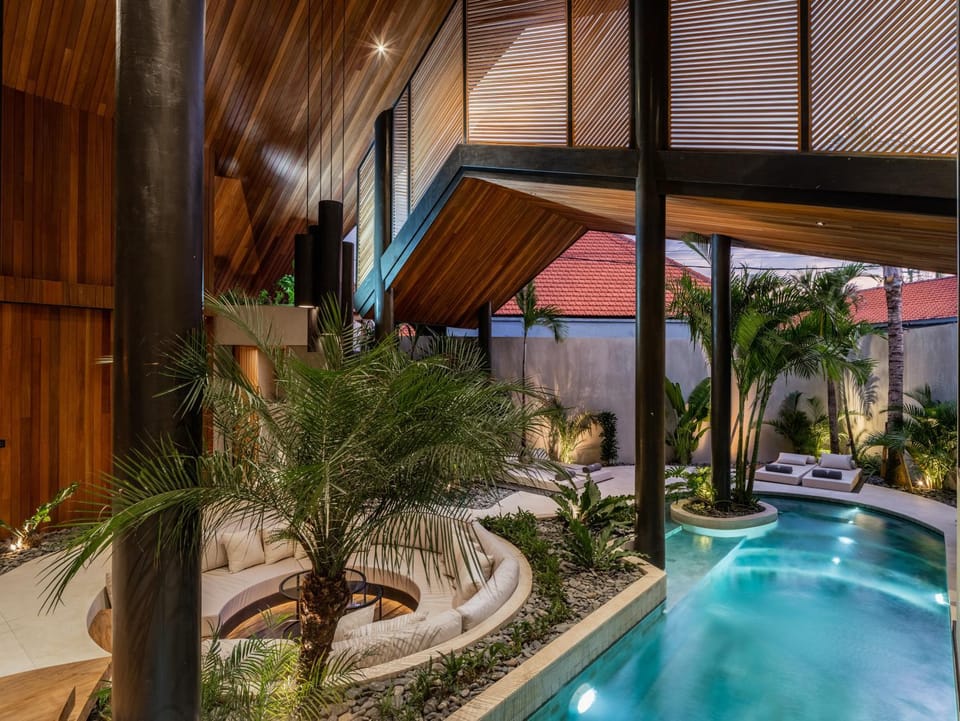Living room, Swimming pool