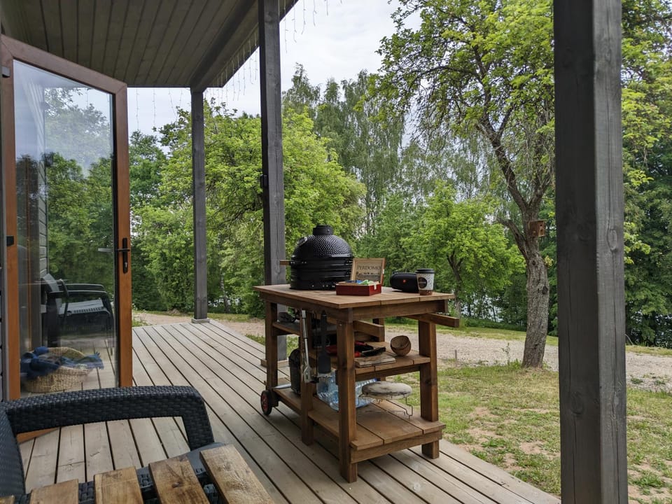 Natural landscape, BBQ facilities, Balcony/Terrace, Garden view