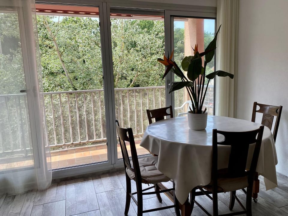 T2 de 50 m2 + balcon + parking pour 4 personnes Apartment in Arcachon