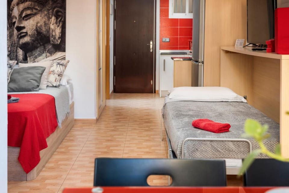 Bed, Living room