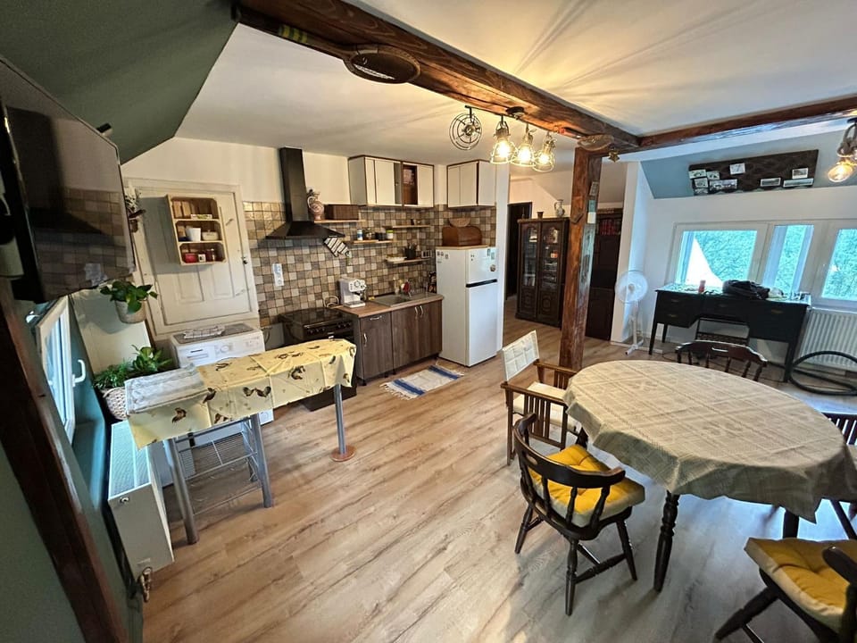 Mansarda veche - central, balcony, self check-in Apartment in Sinaia