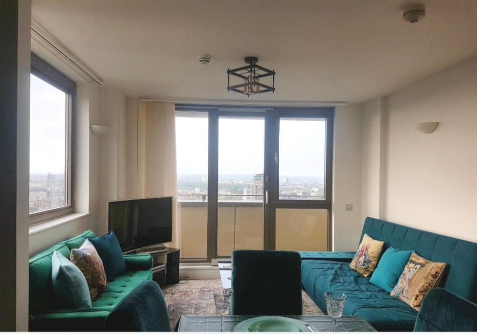 London City View Apartment, short walk to Tower Bridge, Free Parking Apartment in London