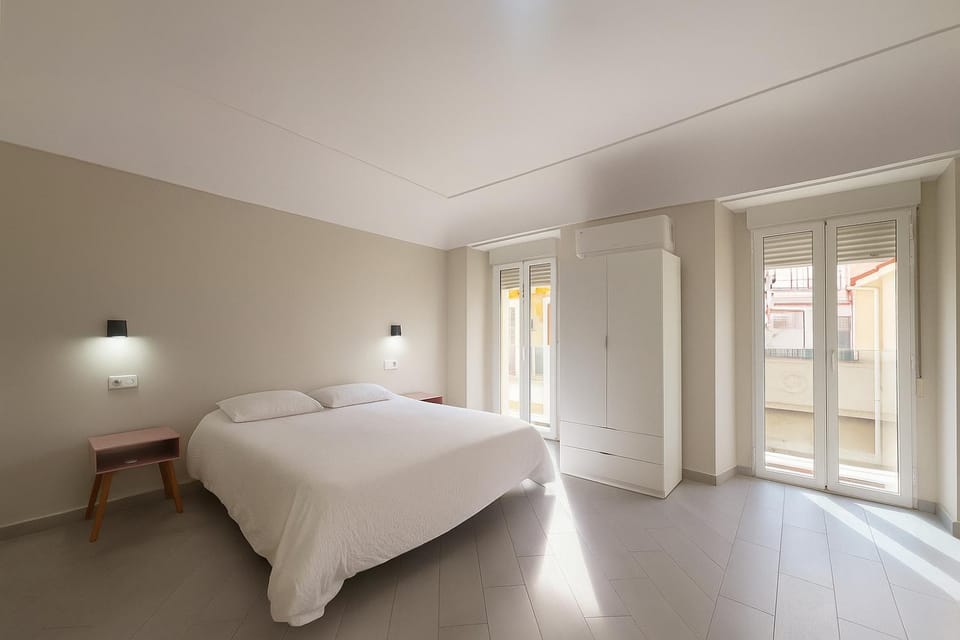 Bed, Photo of the whole room, Bedroom, wardrobe