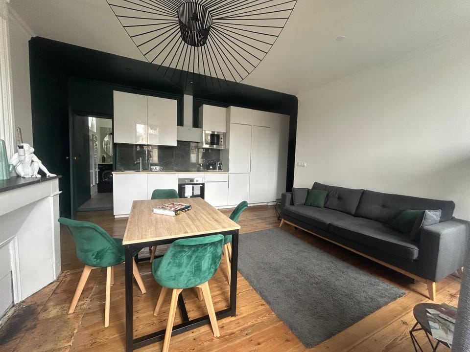 Kitchen or kitchenette, Living room, Dining area
