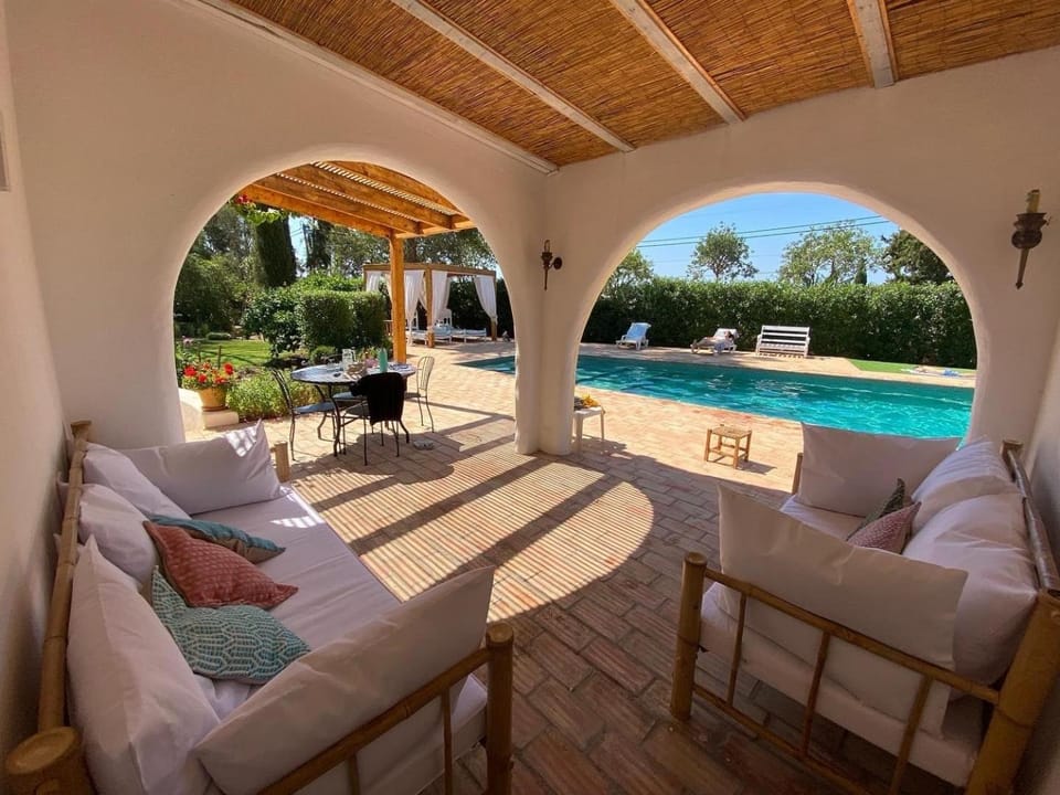 Swimming pool, Swimming pool, sunbed