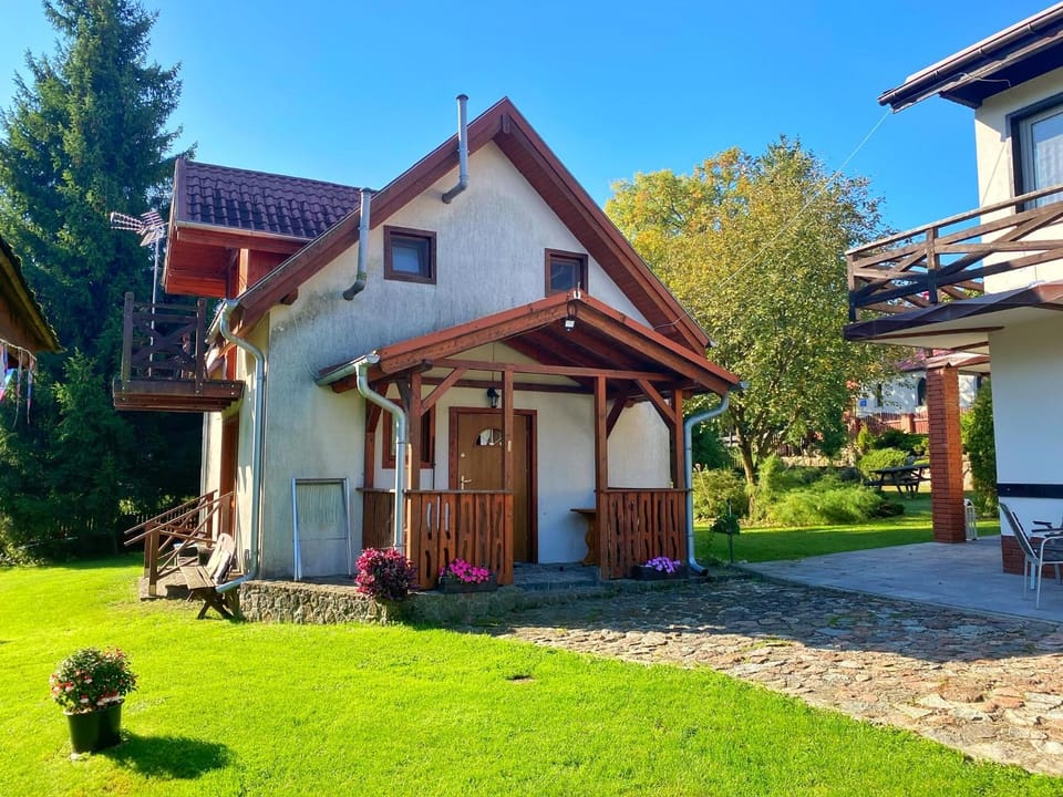 Wataha - domek całoroczny nad jeziorem House in Poland