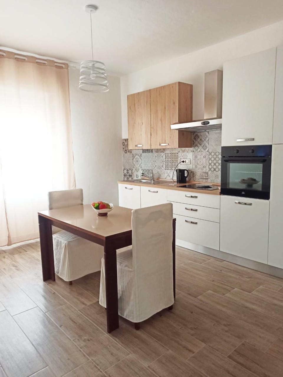Seating area, pet friendly, stove, kitchen