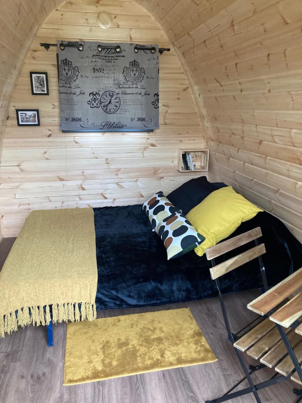 Photo of the whole room