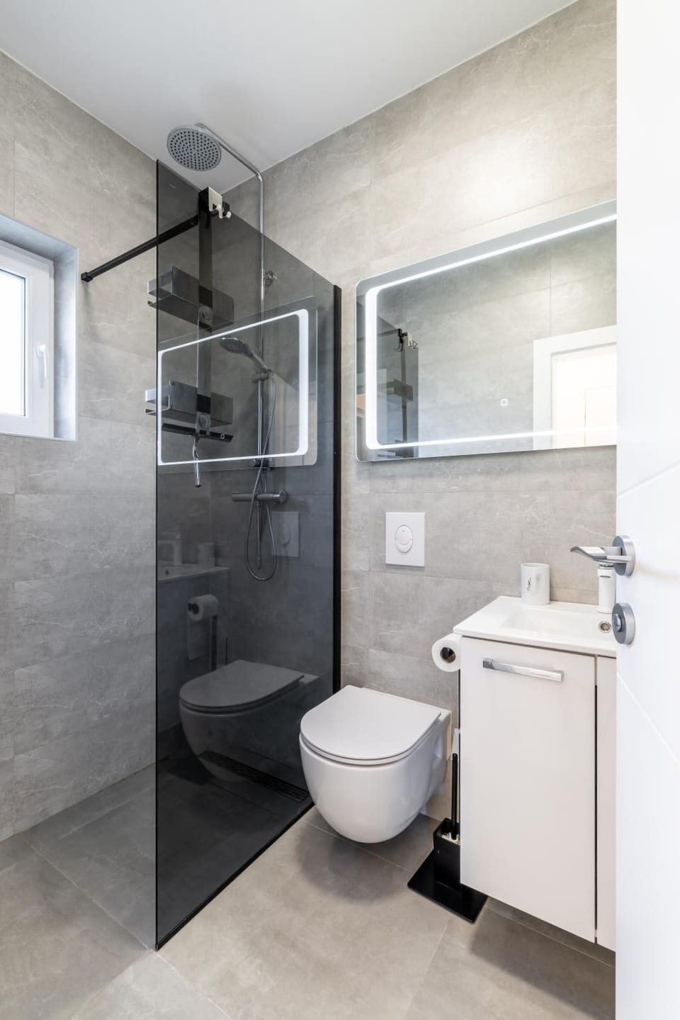 Shower, Toilet, Bathroom
