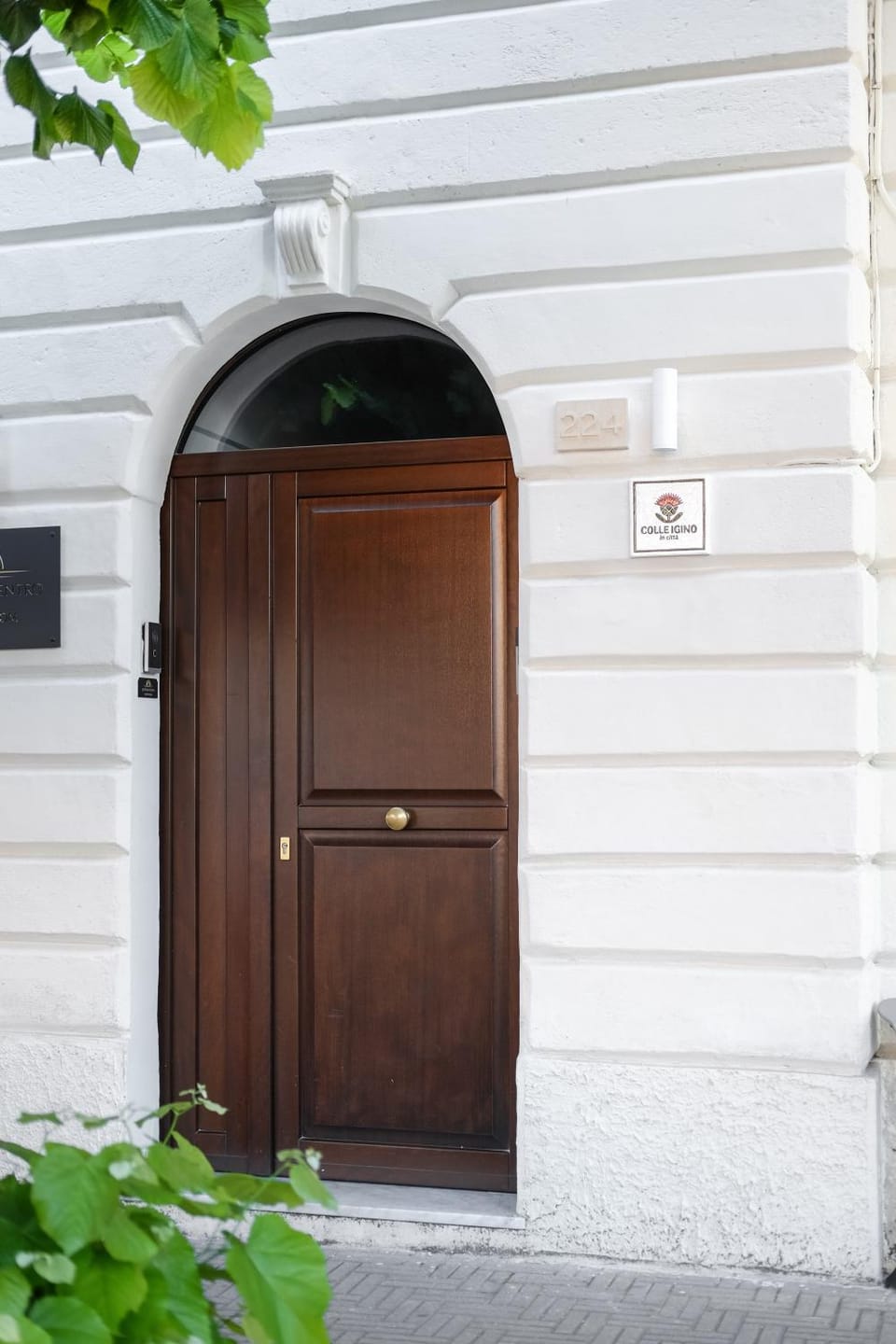 Facade/entrance