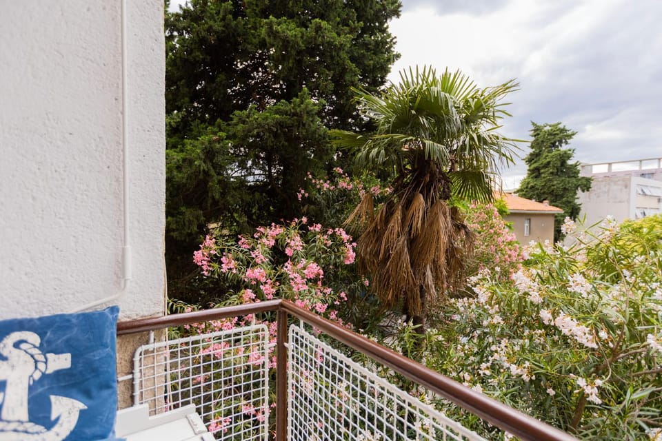 Spring, Day, Garden, View (from property/room), Balcony/Terrace, Garden view