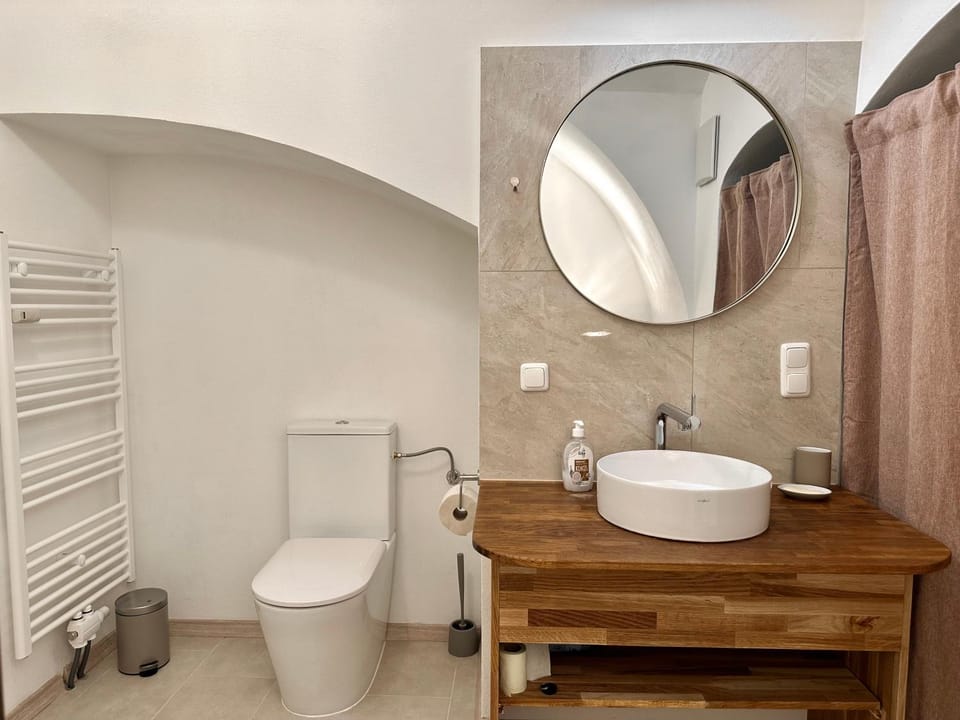 Toilet, Bathroom