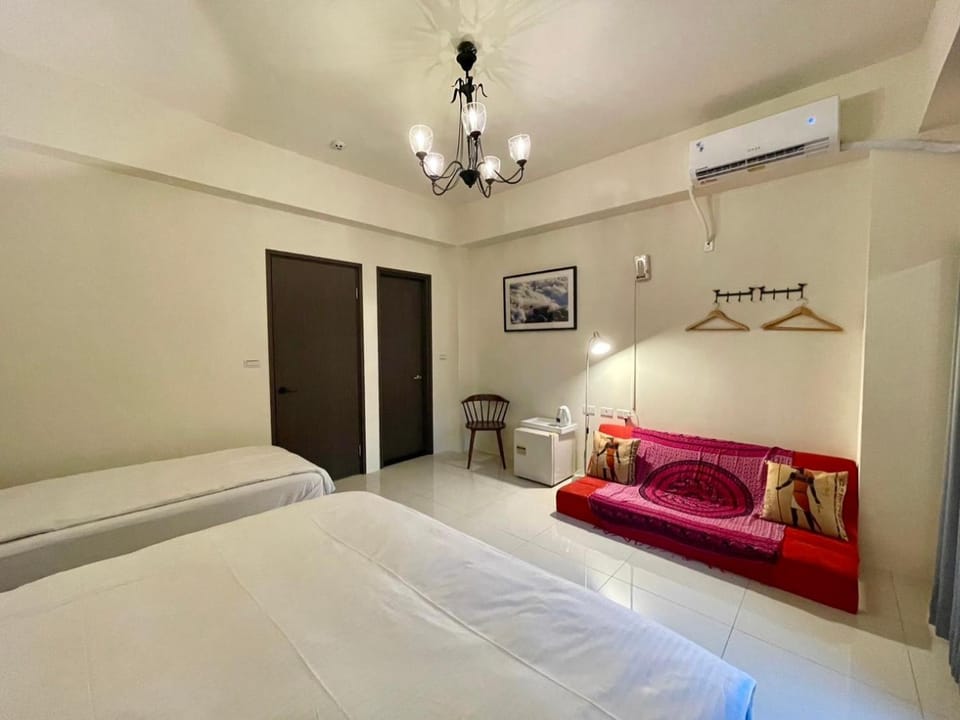 Bed, Bedroom, air conditioner