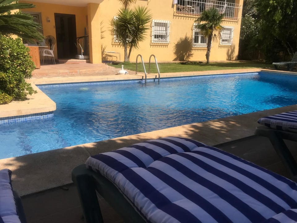 Altea ,golf, cycling, Private Pool Quiet & Residential Apartment in Marina Baixa