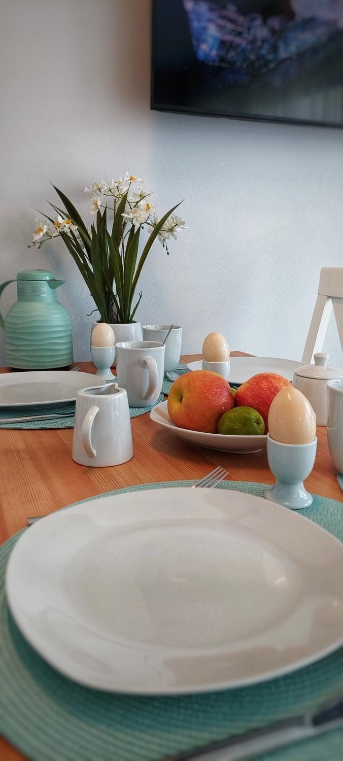 Dining area, Food, Breakfast