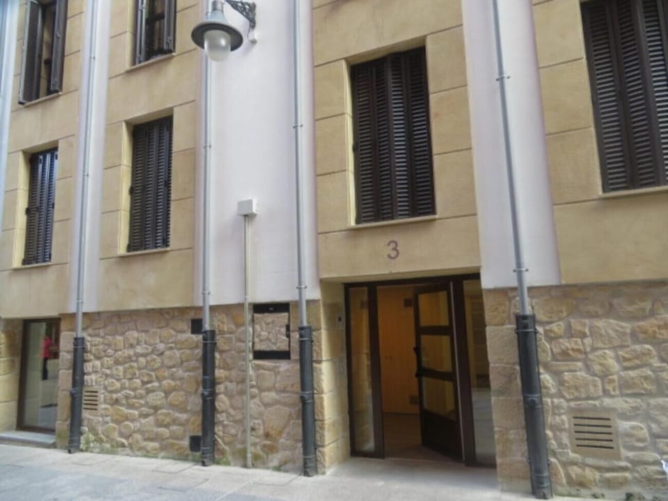Property building, Facade/entrance, Off site